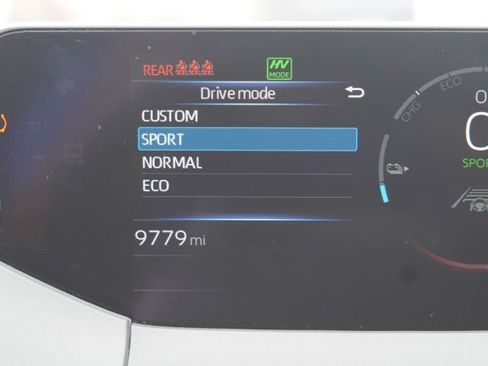 Used 2025 Toyota Prius Plug-In Hybrid FWD image 36