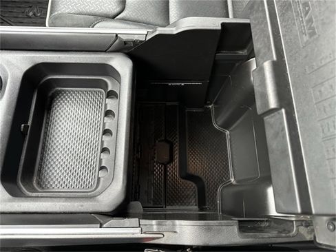 Used 2020 RAM 1500 Laramie w/ Sport Appearance Package image 32