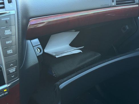 Used 2012 Lexus LS 460 AWD image 34