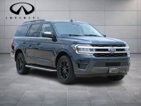 Used 2022 Ford Expedition XLT RWD image 3