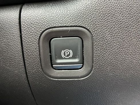 Used 2025 Chevrolet Silverado 1500 W/T RWD image 24