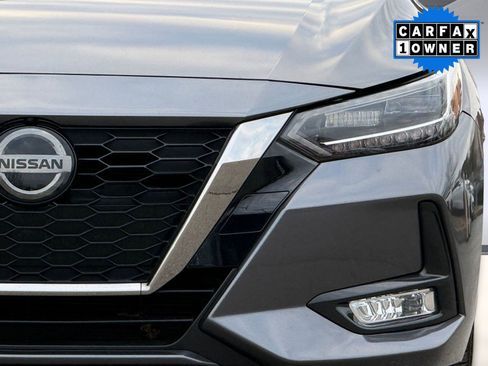 Used 2021 Nissan Sentra SR w/ SR Premium Package image 11