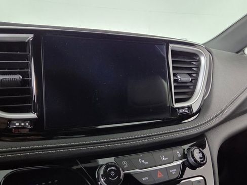 New 2026 Chrysler Pacifica Select FWD image 24