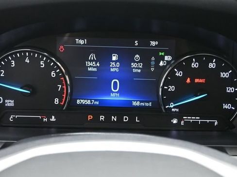 Certified 2022 Ford Explorer XLT w/ Equipment Group 202A AWD/4WD image 13