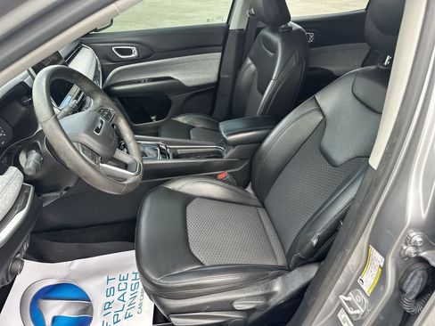 Certified 2022 Jeep Compass Latitude FWD image 17