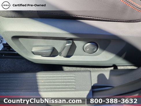 Used 2026 Nissan Rogue SV AWD/4WD image 12