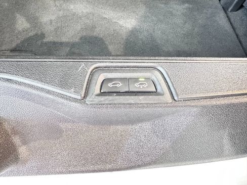 Used 2022 BMW X7 xDrive40i AWD/4WD image 11