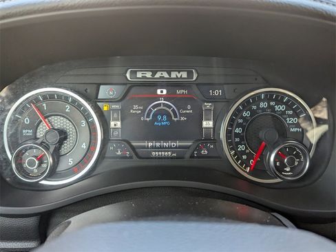 Used 2024 RAM 2500 Laramie image 13