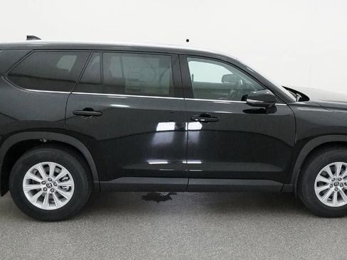 New 2026 Toyota Grand Highlander XLE image 11