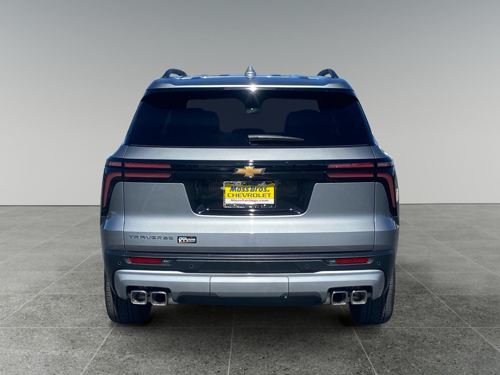 Used 2026 Chevrolet Traverse LT w/ Sun and Wheel Package FWD image 4