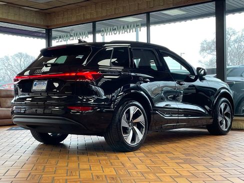 Used 2025 Audi Q6 e-tron Premium Plus w/ Premium Plus image 11