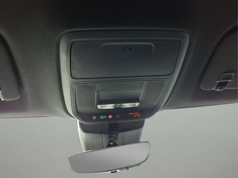 Used 2026 GMC Acadia Elevation w/ Elevation Premium Package AWD/4WD image 24