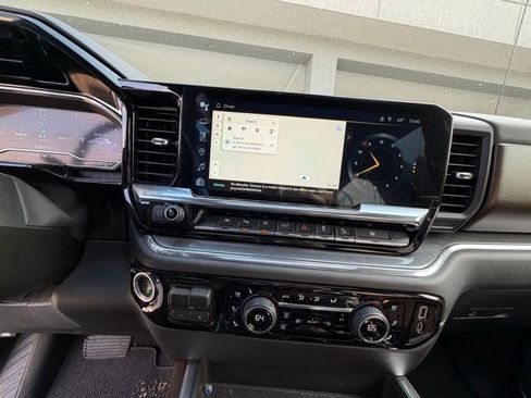 Used 2024 Chevrolet Silverado 1500 High Country w/ Technology Package image 14