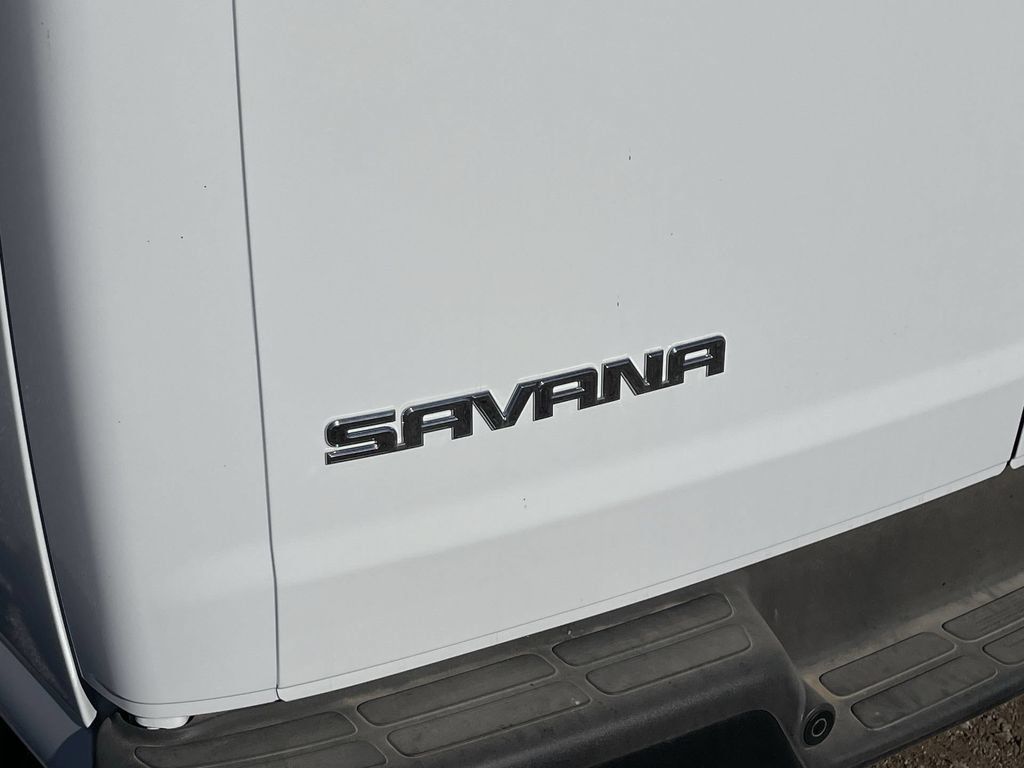 New 2025 GMC Savana 2500 Extended w/ Driver Convenience Package RWD image 32