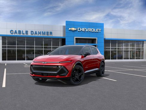 New 2026 Chevrolet Equinox EV RS w/ Convenience Package II AWD/4WD image 8