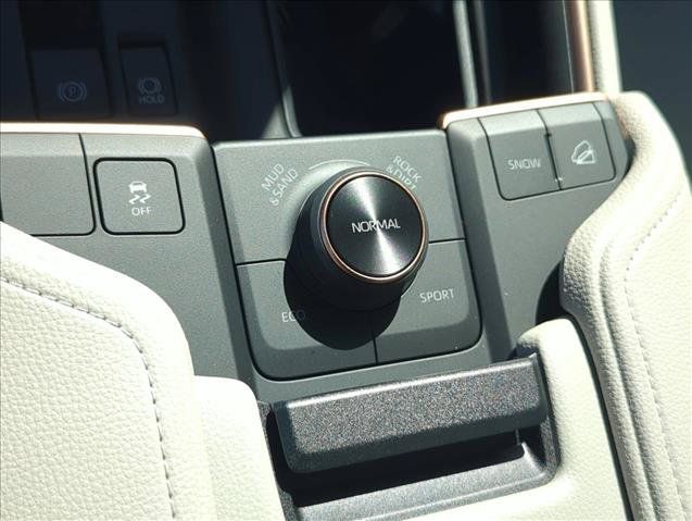 New 2026 Toyota Grand Highlander AWD Hybrid image 26
