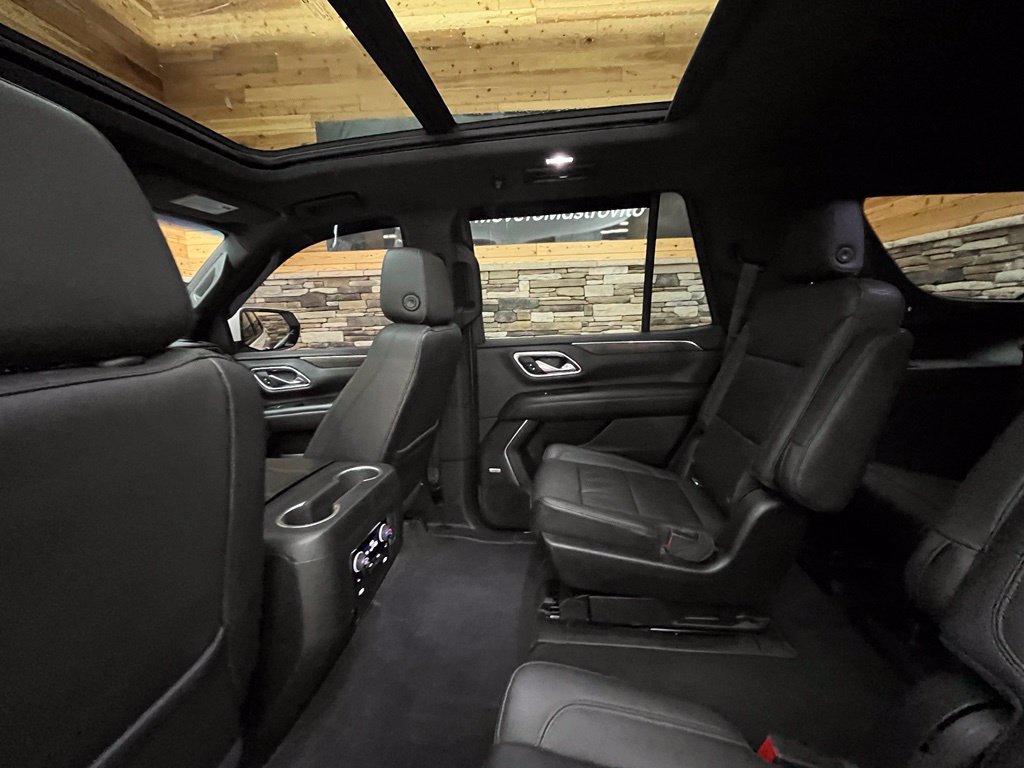 Used 2021 Chevrolet Tahoe LT w/ LT Signature Package AWD/4WD image 39