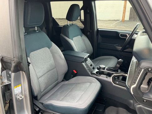 Used 2023 Ford Bronco Outer Banks image 40
