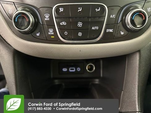 Used 2020 Chevrolet Equinox Premier image 41