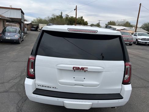 Used 2019 GMC Yukon XL SLE w/ SLE Value Package image 52