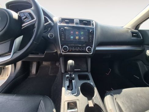 Used 2018 Subaru Outback 2.5i Limited AWD/4WD image 11