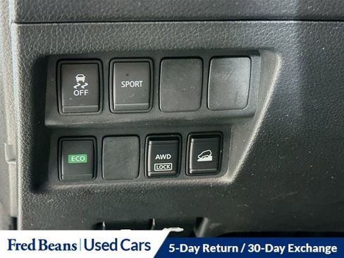 Used 2016 Nissan Rogue S image 11