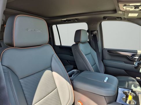New 2026 GMC Yukon XL AT4 w/ AT4 Preferred Package image 15
