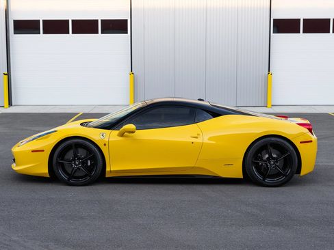 Used 2010 Ferrari 458 Italia Coupe RWD image 10