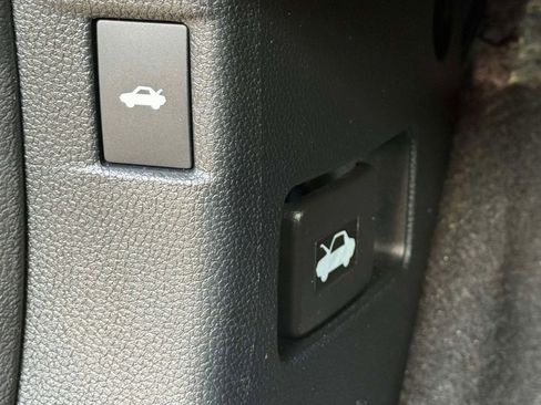 Used 2025 Honda Accord SE image 20