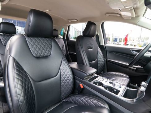 Used 2024 Ford Edge Titanium AWD/4WD image 17