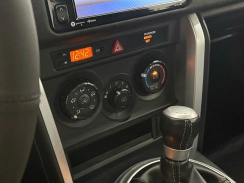 Used 2017 Toyota 86 image 26