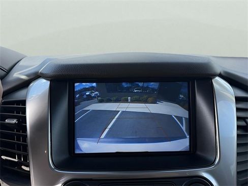 Used 2020 Chevrolet Suburban LT w/ Luxury Package image 20