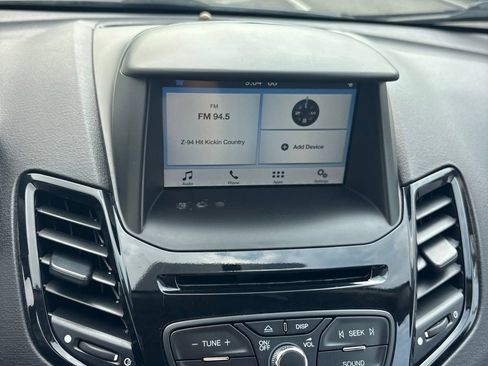 Used 2019 Ford Fiesta SE w/ Equipment Group 201A FWD image 21