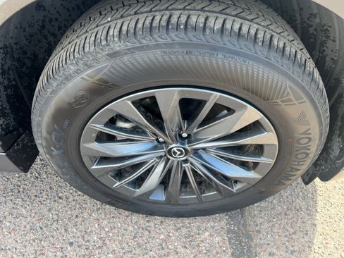 Used 2025 MAZDA CX-70 3.3 Turbo w/ Preferred Package image 32