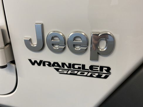 Certified 2020 Jeep Wrangler Sport image 37