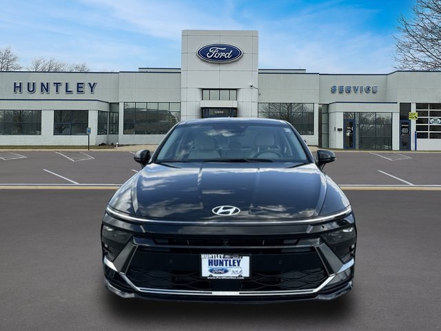 Used 2025 Hyundai Sonata Limited FWD image 3