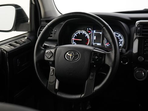 Used 2024 Toyota 4Runner TRD Off-Road Premium image 14