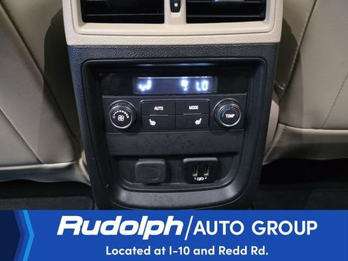 Used 2018 Buick Envision Essence FWD image 25
