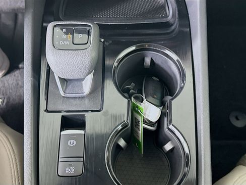Used 2024 Nissan Rogue SV FWD image 24