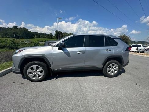 Used 2024 Toyota RAV4 LE FWD image 3