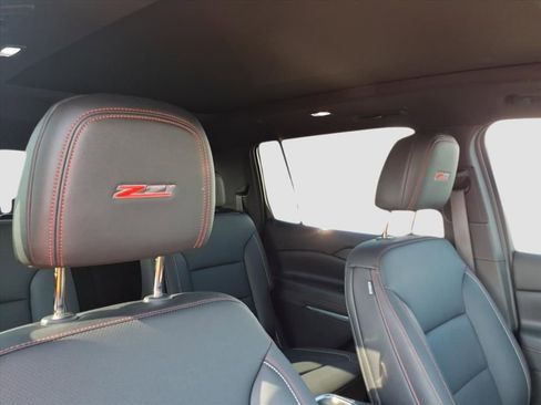 Used 2025 Chevrolet Traverse Z71 w/ LPO, Floor Liner Package image 18