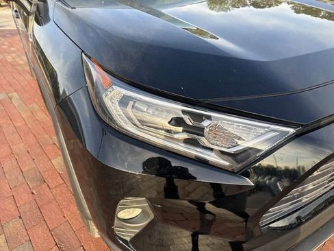 Used 2021 Toyota RAV4 Limited image 20