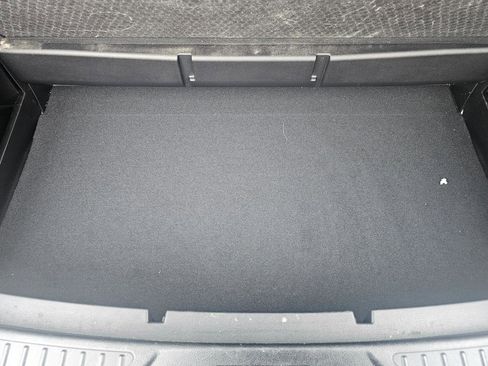 Used 2020 Ford Explorer Limited image 23