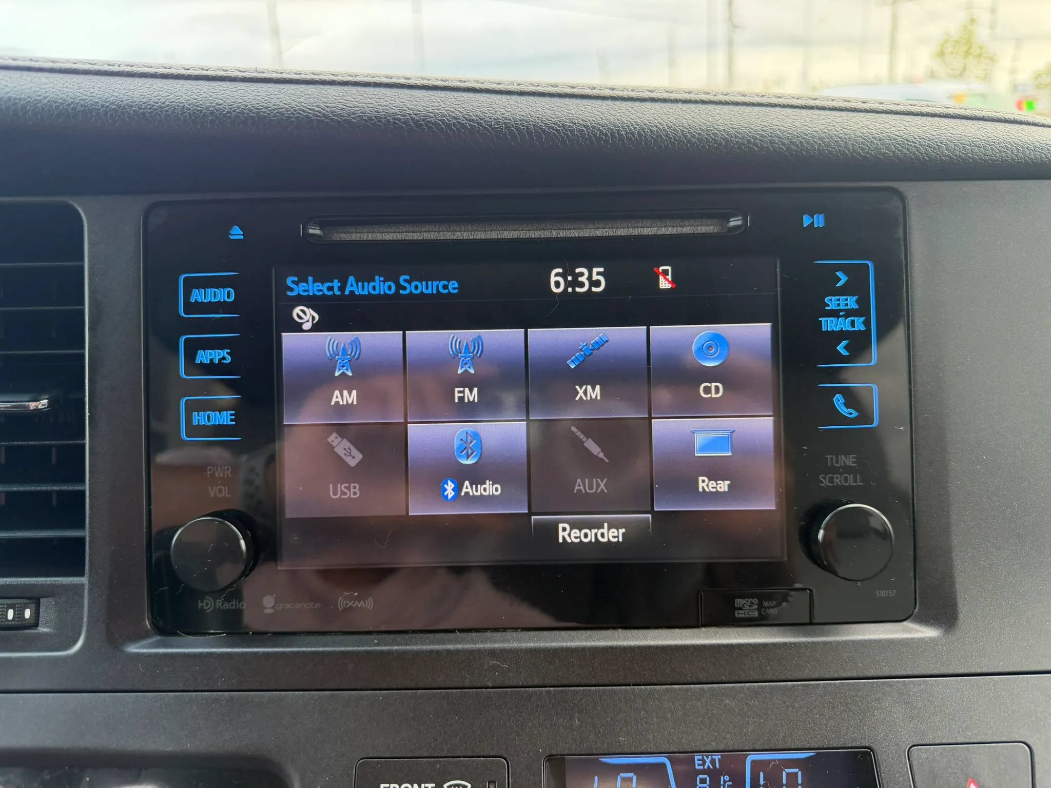 Used 2017 Toyota Sienna XLE Premium FWD image 49