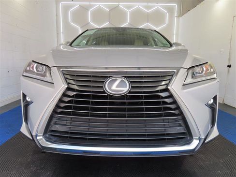 Used 2018 Lexus RX 350L FWD w/ Premium Package image 3