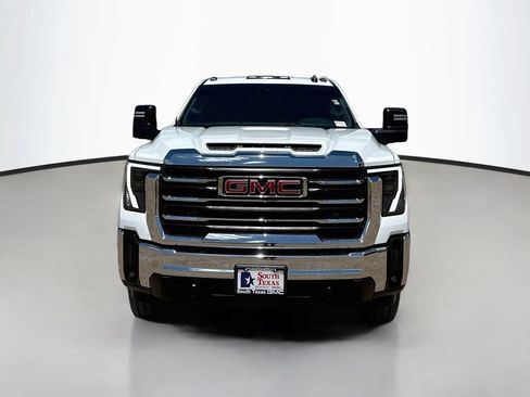 Used 2026 GMC Sierra 2500 SLE w/ SLE Value Package; AWD/4WD image 3