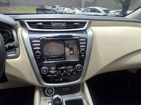 Used 2021 Nissan Murano SL w/ SL Moonroof Package FWD image 14