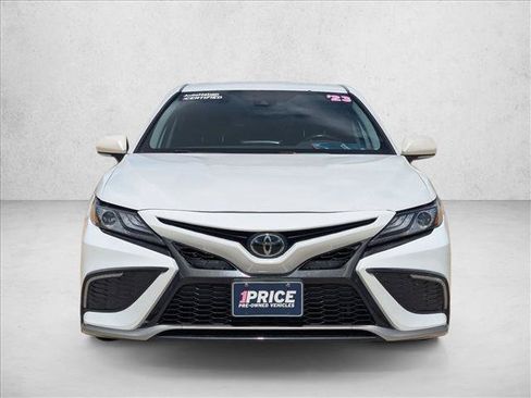 Used 2023 Toyota Camry XSE FWD image 2