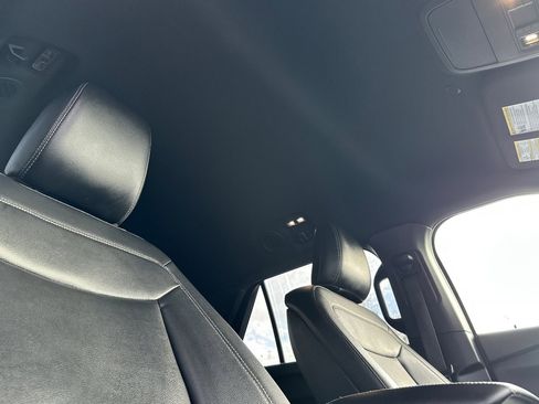 Certified 2020 Ford Explorer XLT w/ Equipment Group 202A image 18