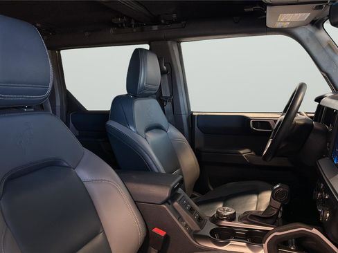 Certified 2023 Ford Bronco Outer Banks AWD/4WD image 16